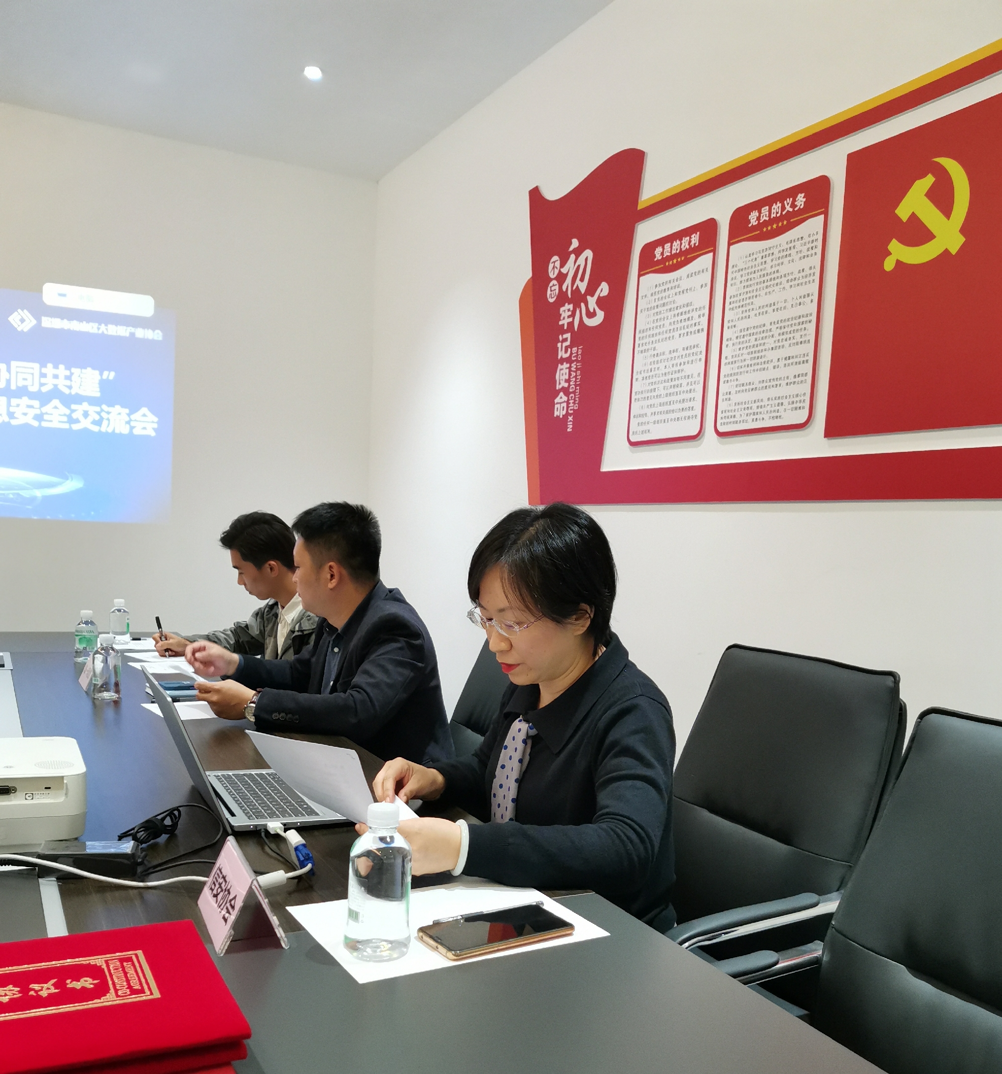 华姐.jpg